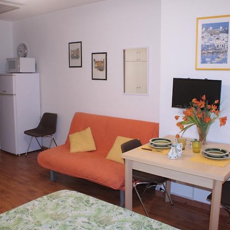 Nice Apartment In تاورمينا المظهر الخارجي الصورة